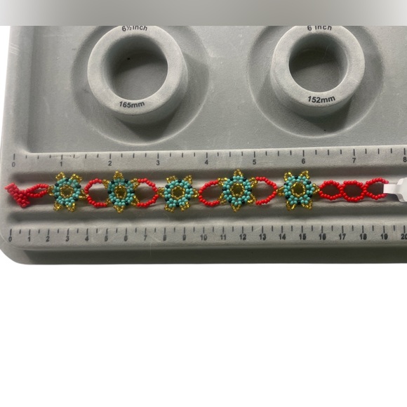 Mexican Huichol Beaded bracelet, Czech Glass Beads, Flower,Summer - Picture 4 of 5